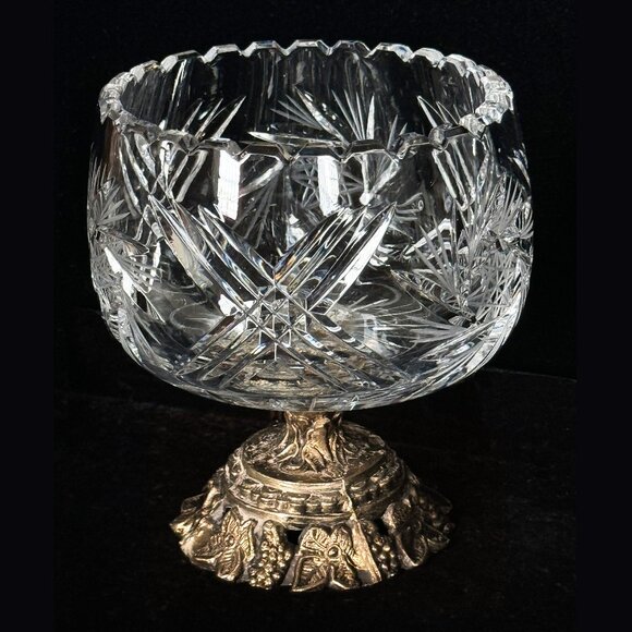 Vintage Hollywood Regency Crystal Cut Glass Pedestal Bowl / Trinket Dish. - Picture 7 of 9